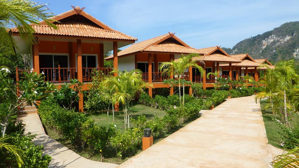 Khao Sok Jasmine Garden Resort - Sha Certified Khao Sok National Park Экстерьер фото